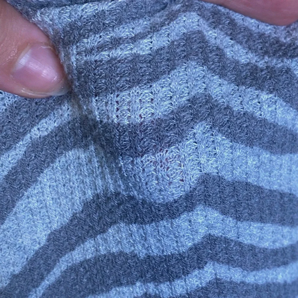 Aerie Gray Zebra Print Waffle Knit Chill Play Move Leggings Women‎ Small Thermal